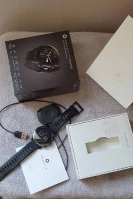 Часовник AMAZFIT Stratos