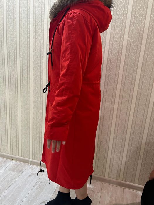 Продам парку теплую