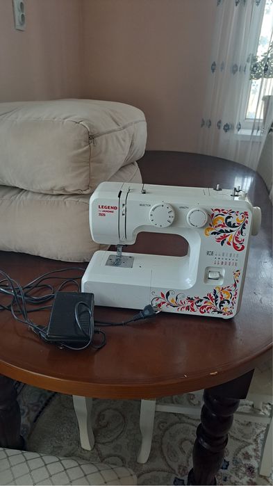 продам швейную машинку