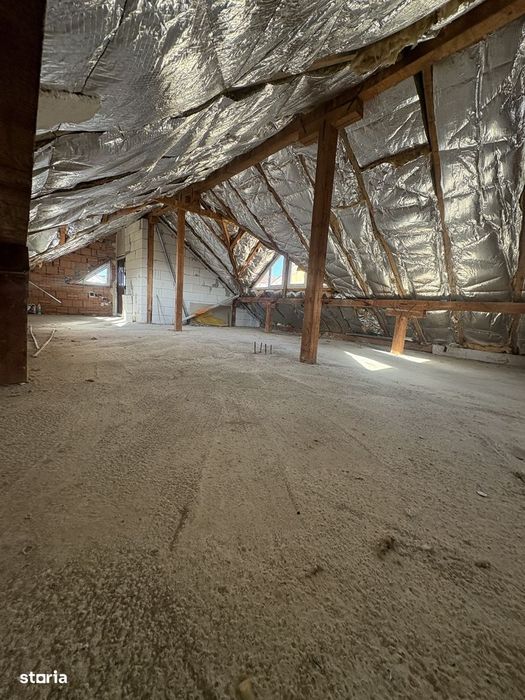 Mansardă Zalău Brădet 60-70Mp La Roșu + Teren 86Mp 24.999 €