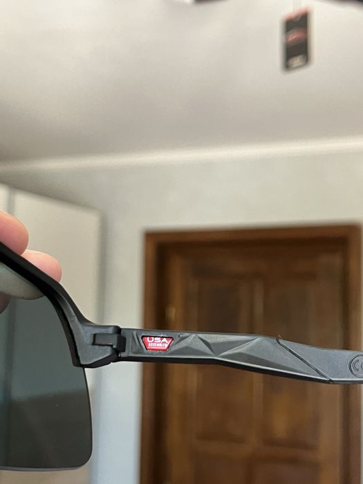Oakley Sutro Lite