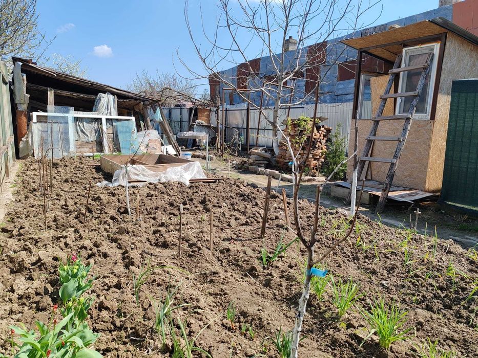 Casa batraneasca din caramida si paianta pentru demolat sau renovare aproape de Piata Concordia