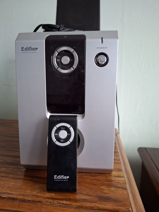 Буфер Edifier M3310