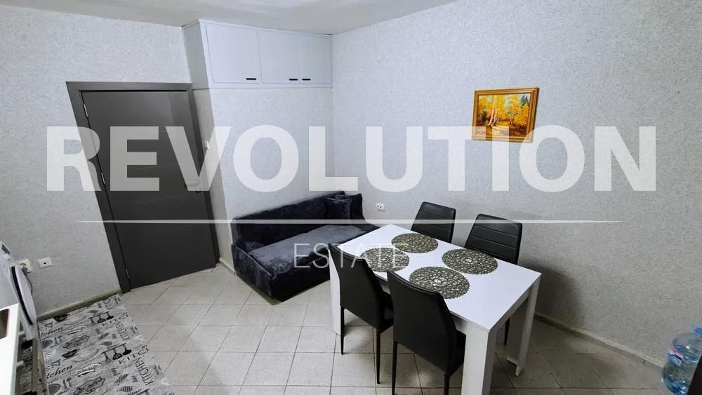 Дава се под наем Многостаен апартамент в Варна, Левски - 100 кв.м за 897.6 € - Снимка #2