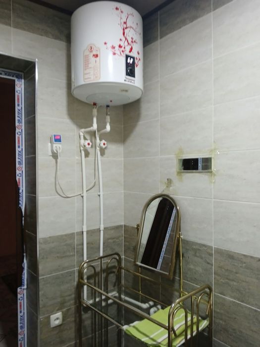 Ijaraga kvartira beriladi restaran karimbek olda 2 xona 2 etaj