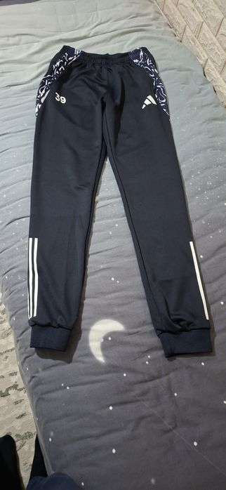 BOSM futbol formasi sotiladi

Oʻlchami: 46

Raqami: 39