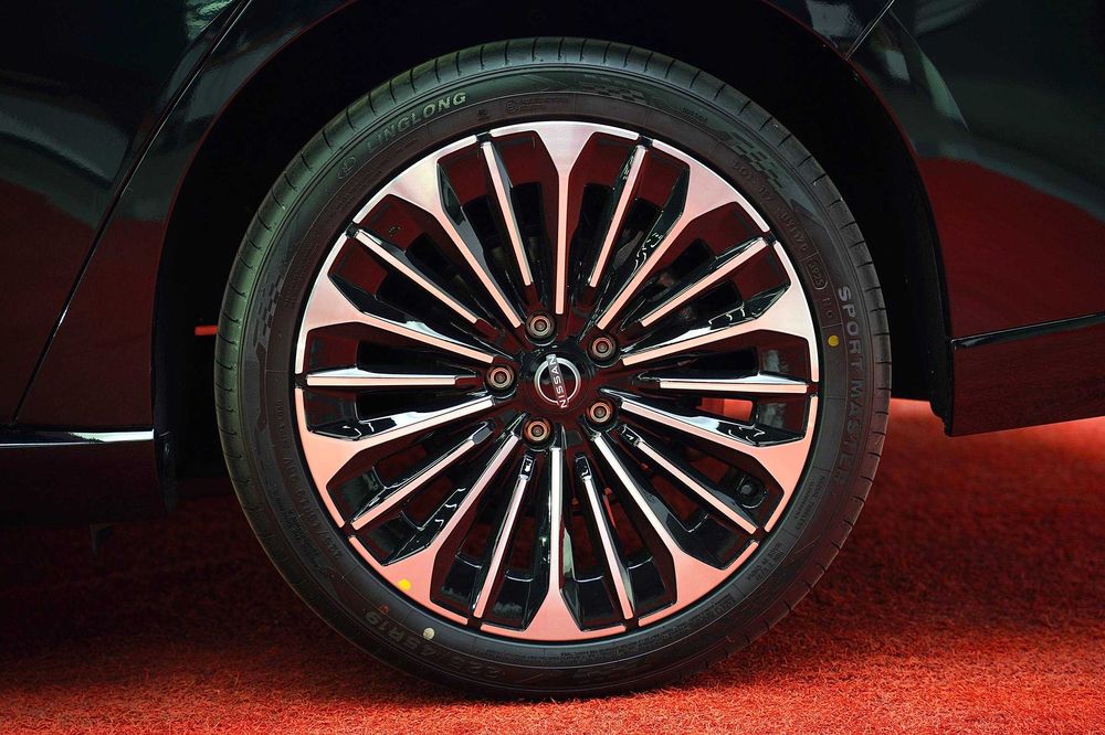 Nissan N7 2025 ev 520км yangi model