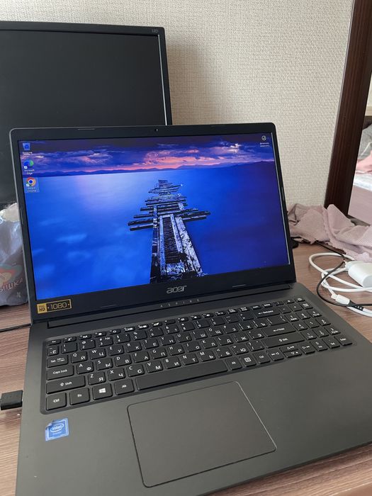Ноутбук для учебы,работы Acer Aspire