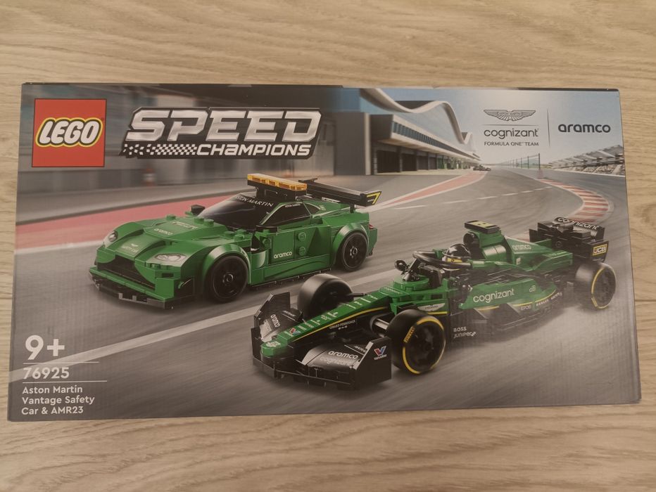 Lego F1 Cognizant Aramco