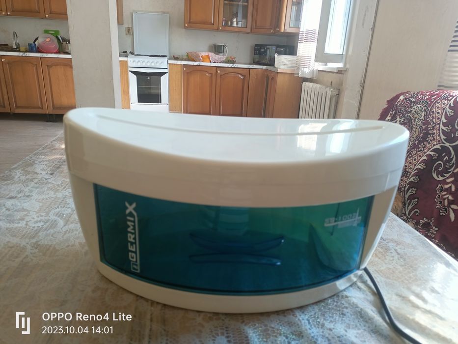 Продаю УФ стерилизатор.