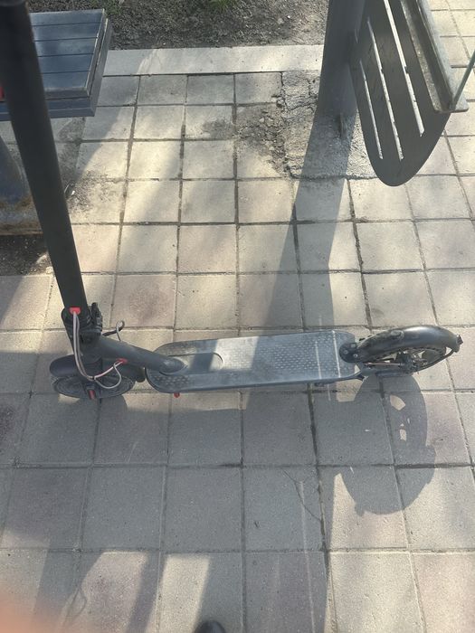 Продам электросамокат
