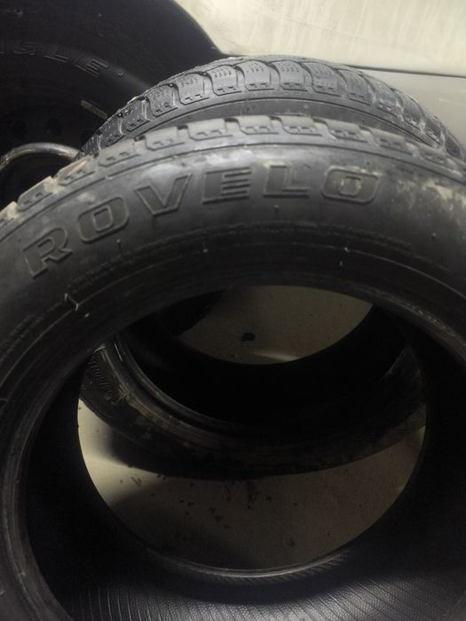 Продам зимние Шины 205/60/r16