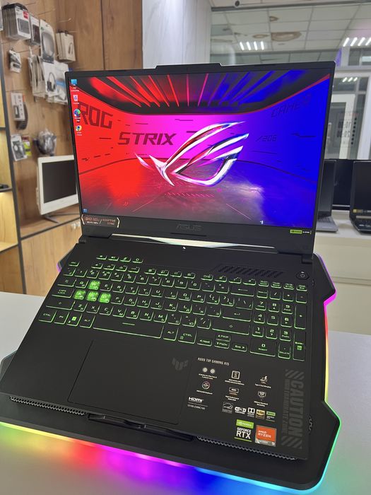 ASUS TUF A15 | 4070 | Ryzen 9 7840HS |