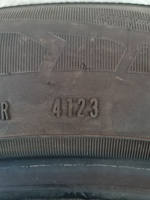 Зимни гуми 4 броя. GOODYEAR UltraGrip8 205 65 R16 дот 4123