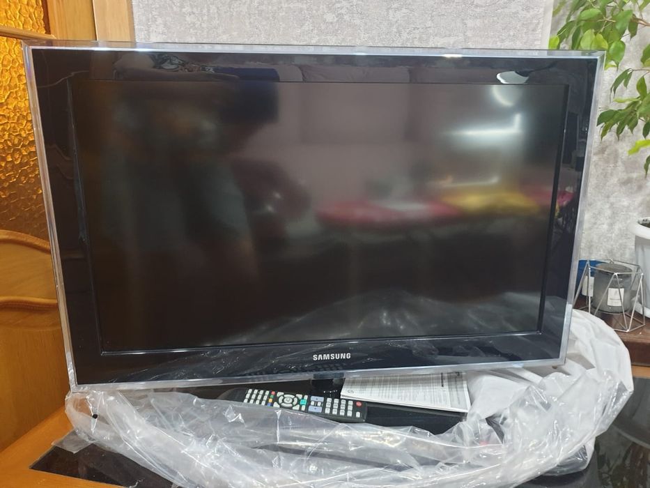 Продам телевизор samsung