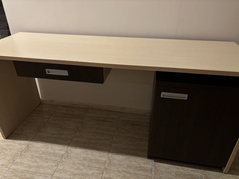 Бюро / Работна маса – 176×55×76 см