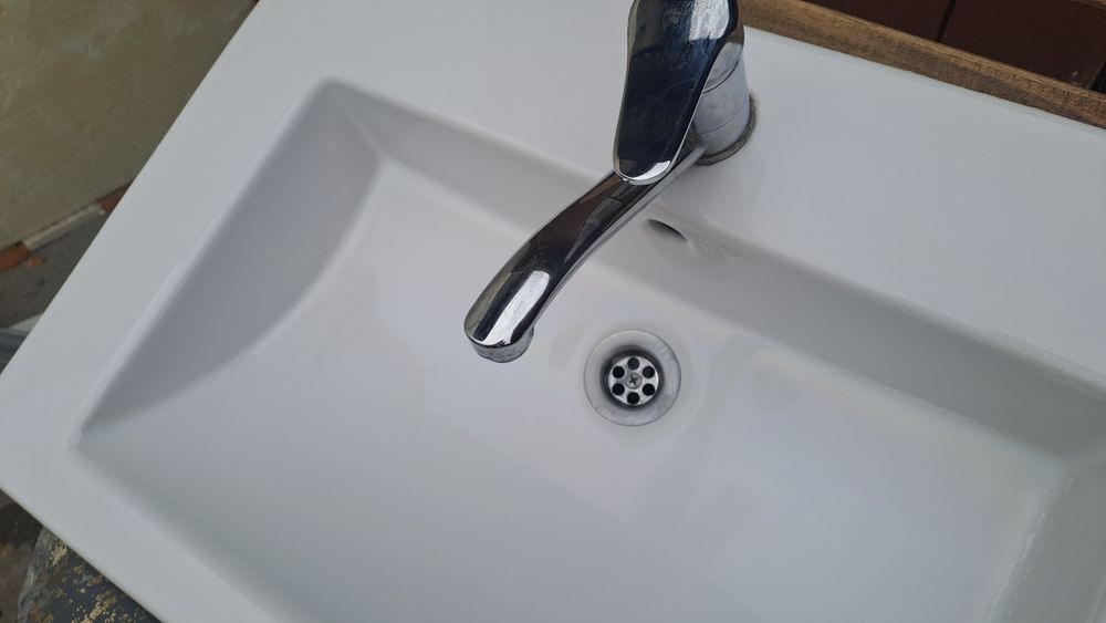 Vind ghiuveta  baie ceramica