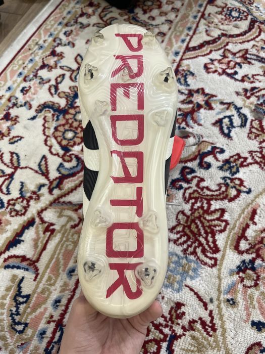 Продам бутсы адидас