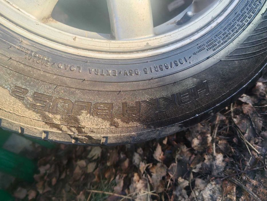 Продам шины на Пассат Б5 б/у