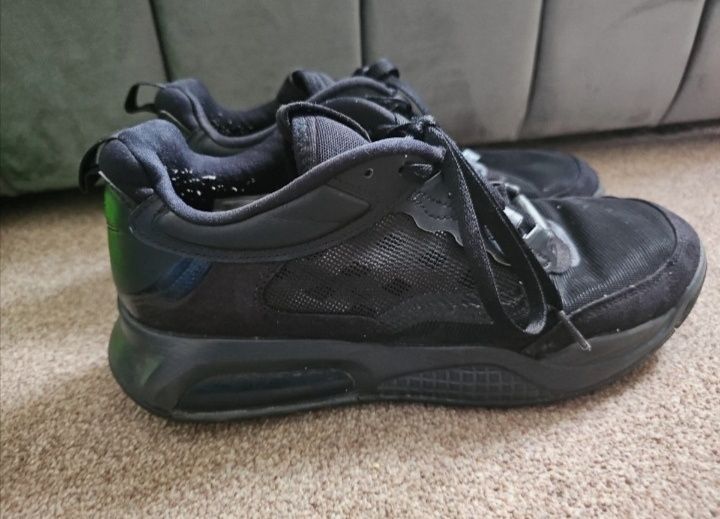 Маратонки Nike Jordan Max 200