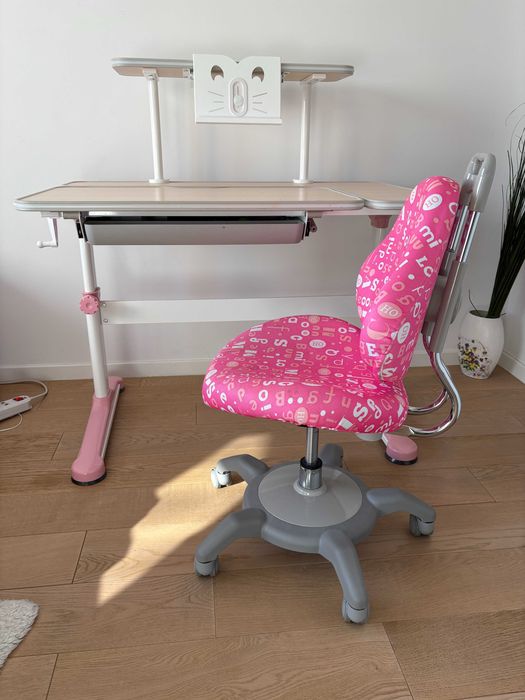 Birou copii reglabil + scaun ergonomic, stare foarte bună