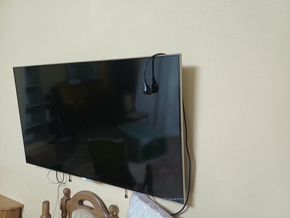 Продам телевизор LG