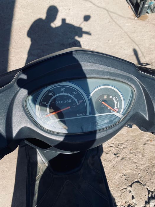 Продается мопед,скутер марки м8