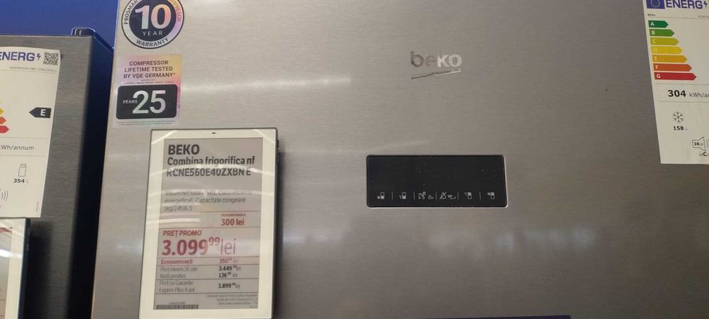 Combina frigorifica aproape noua!