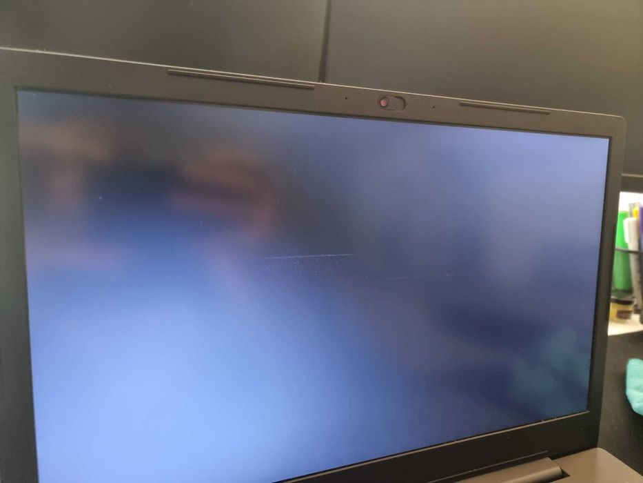 Lenovo V330 IKB - I5-8250U