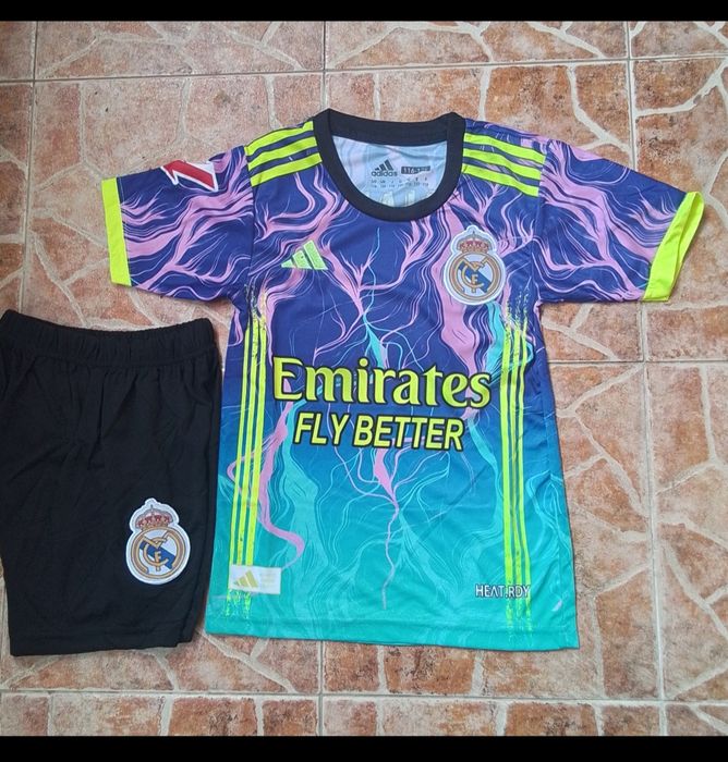 CR7  детско юношески футболни екипи РЕТРО екипи REAL Madrid