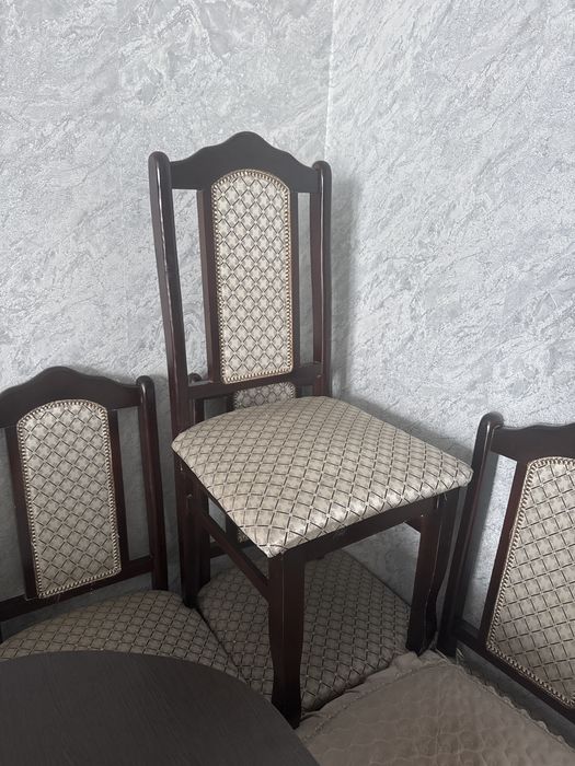 Продам стол со стульями