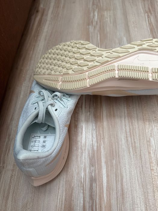 Маратонки Nike Zoom 40,5 сини, нови