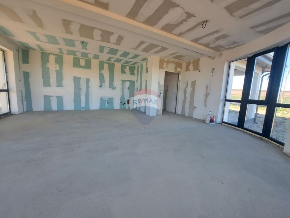 Продава се Къща в с. Кичево, Област Варна - 162 кв.м за 815 €/кв.м - Снимка #9