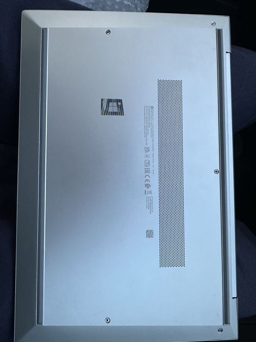 Vand  laptop HP  Elitebook  840  G8