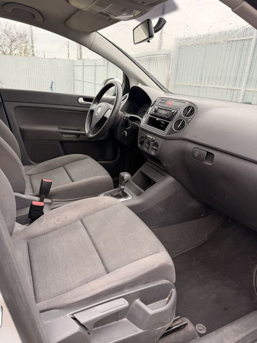Golf Plus 1.6 benzină cutie automată  115 cai euro 4 Olanda