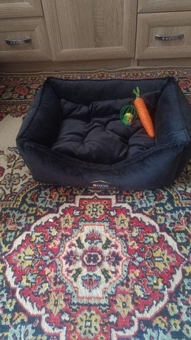 Продам лежанку для кота