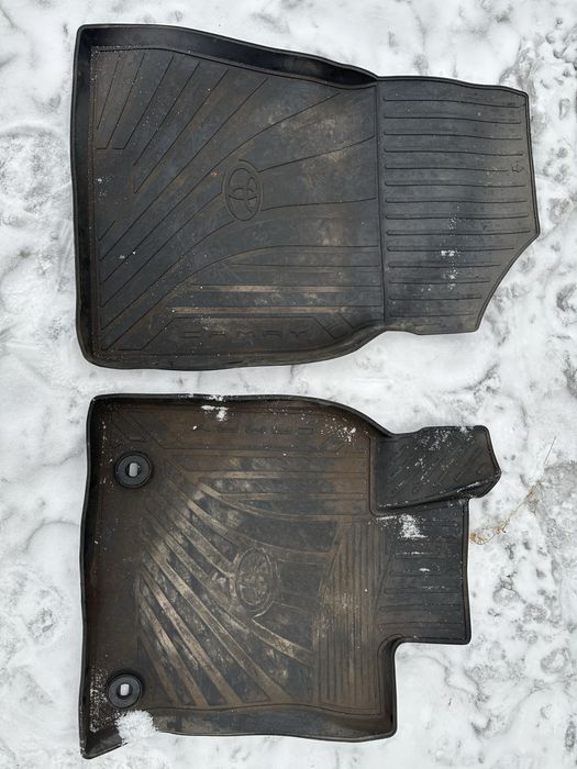 Продам оригинальные полики камри 70-75