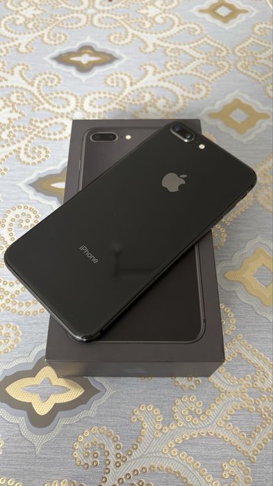 iPhone 8 Plus Black