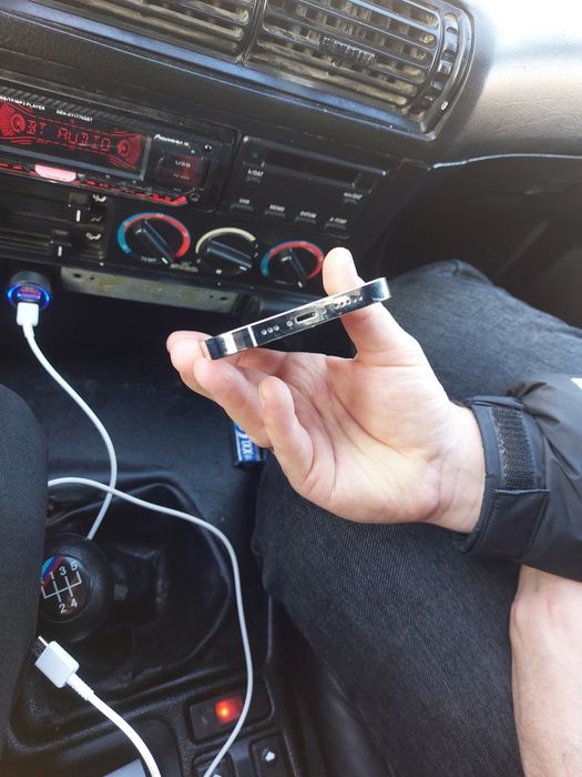 Продам айфон 14про