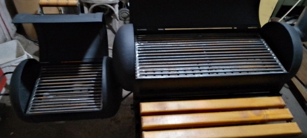 Опушвач на дърва и дървени въглища;BBQ с крачета от шевна машина.