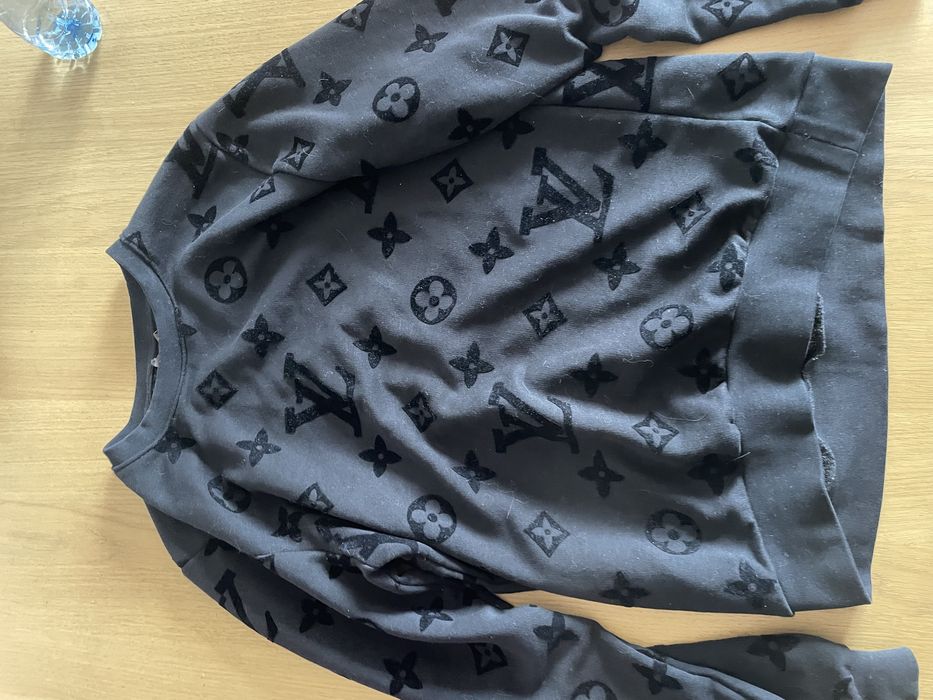 Истински Louis Vuitton  горно