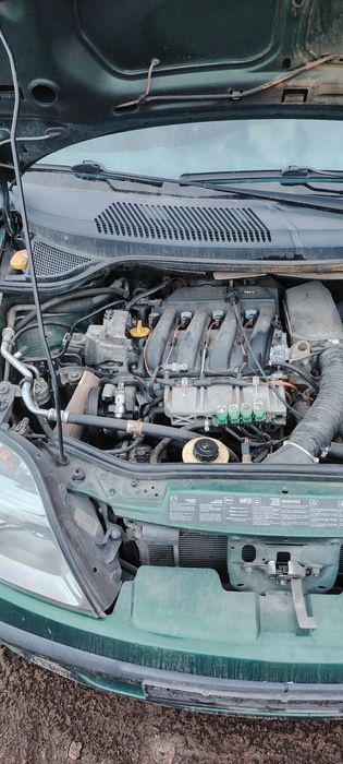 Рено Сценик 1.6 16V