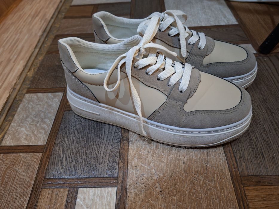 Кроссовки осень и лето