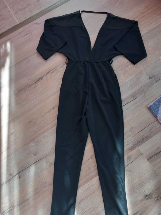 Официален гащеризон