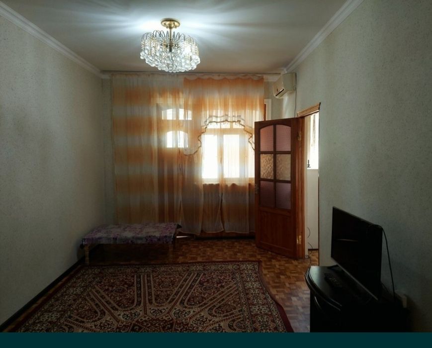 Chilonzor 8 kvartelda 2 xonali uy arendaga beriladi.