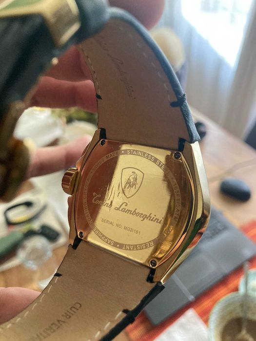 Часовник Tonino Lamborghini