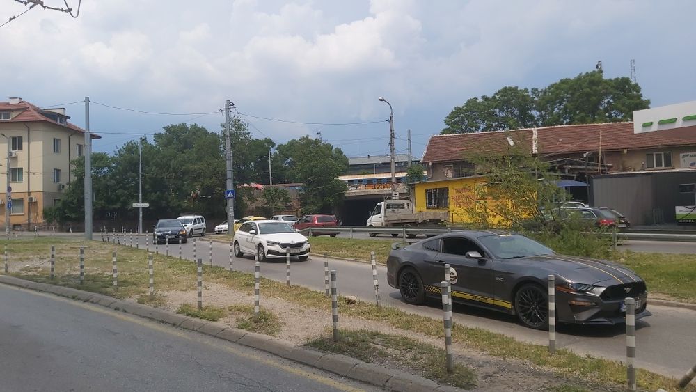 Продавам магазин