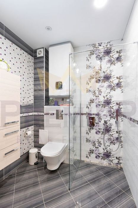 Продава се Тристаен апартамент в Варна, Бриз - 145 кв.м за 1179 €/кв.м - Снимка #11