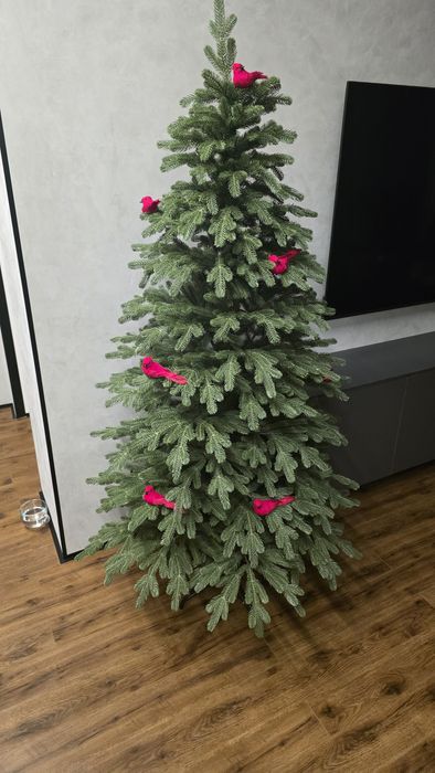 Продам елку 180 см
