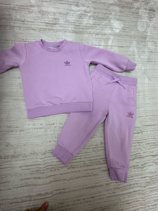 Adidas двойка на девочку